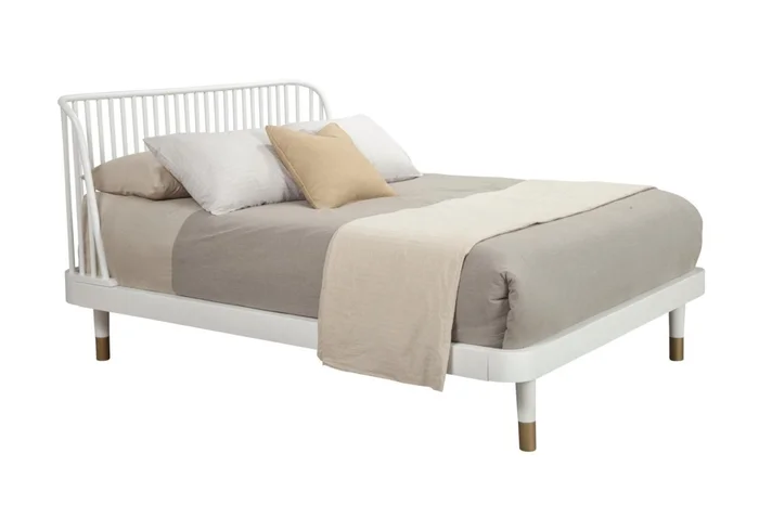 Alpine Furniture Madelyn Full Slat Back Platform Bed in White 2010-68F PROMO