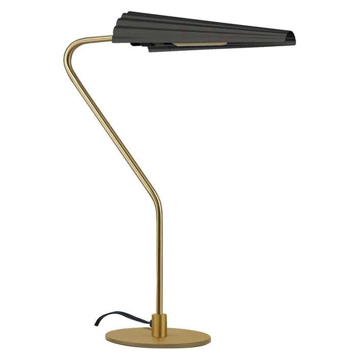 Dainolite Cassie 1 Light Table Lamp Incandescent Aged Brass Matte Black|Lampe de table Cassie de Dainolite avec fini laiton vieilli et noir mat et 1ampoule incandescente