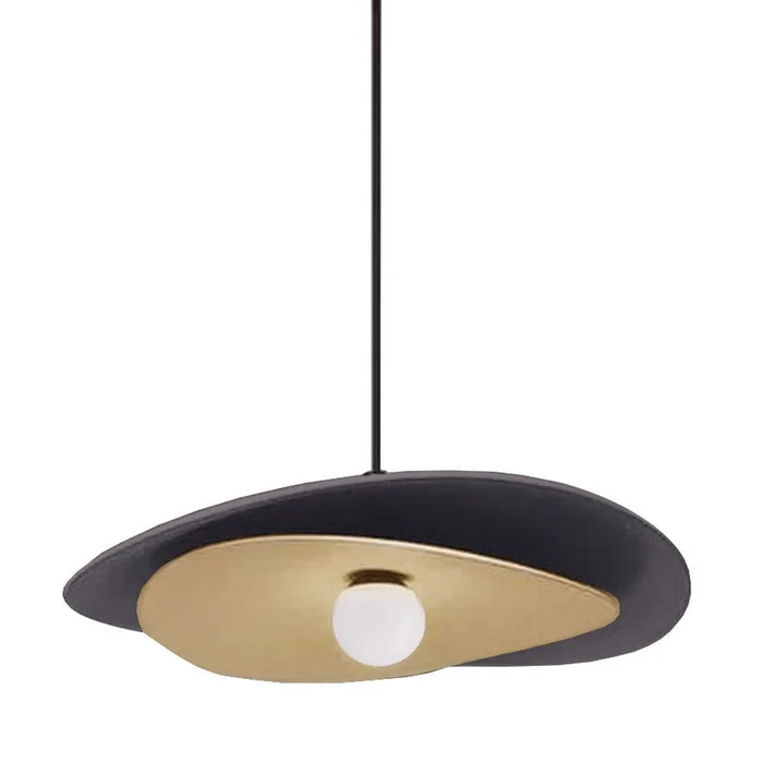 Dainolite Paven LED Pendant 12w Matte Black/Aged Brass Lamp|Luminaire suspendu Paven de Dainolite avec fini noir mat et laiton vieilli et ampoule DEL de 12W