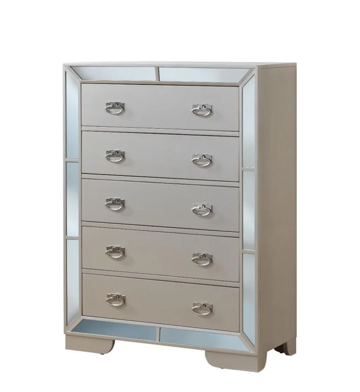 Glory Furniture G8100A Chest in Pearl G8100-CH