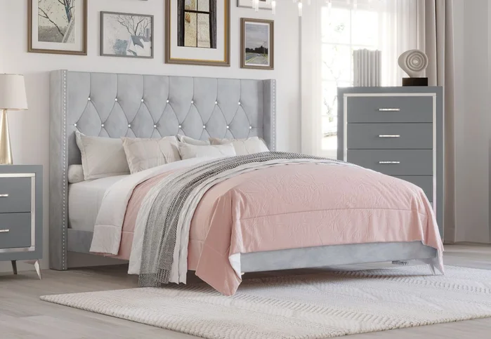 New Classic Huxley Queen Panel Bed in Gray PROMO
