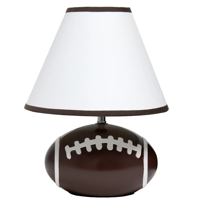 Simple Designs Sportslite 11.5 Athletic Sports Football Base Ceramic Table Lamp with White Empire F|Lampe de table sportive athltique SportsLite de SimpleDesigns de 11,5po en cramique avec base ba