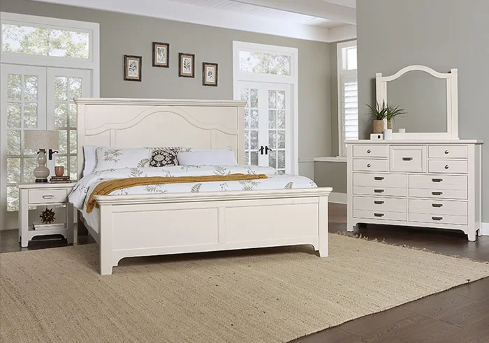 Vaughan-Bassett Bungalow 2pc Mantel Panel Bedroom Set in Lattice