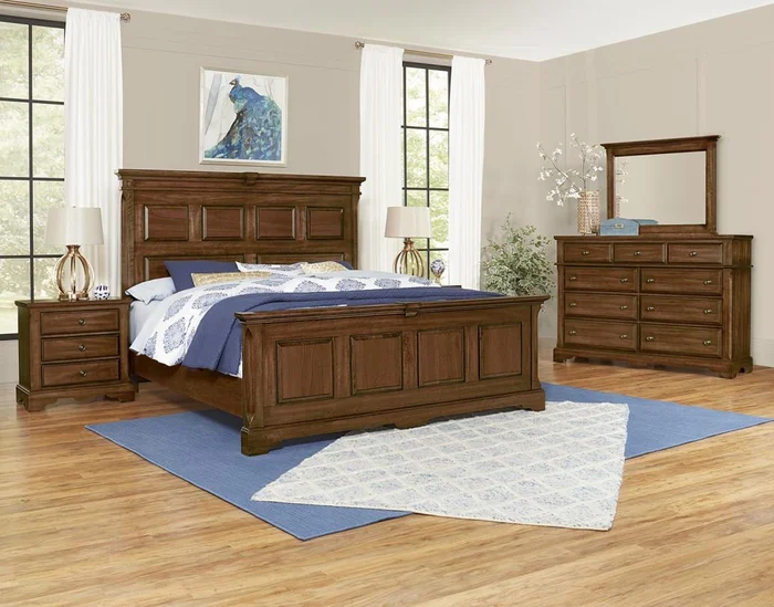 Vaughan-Bassett Heritage 2pc Mansion Bedroom Set in Amish Cherry