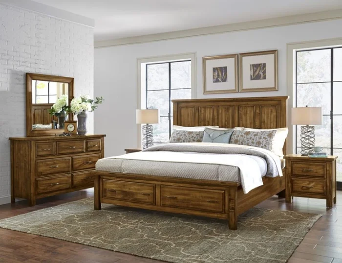 Vaughan-Bassett Maple Road 4-Piece Mansion Bedroom Set w/ Storage Footboard in Antique Amish